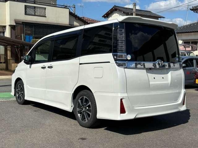 Toyota Voxy ZS 2018